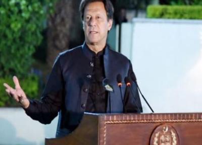 عمران خان: آمریکایی ها می خواهند با پول، ملت پاکستان را به بردگی بکشند